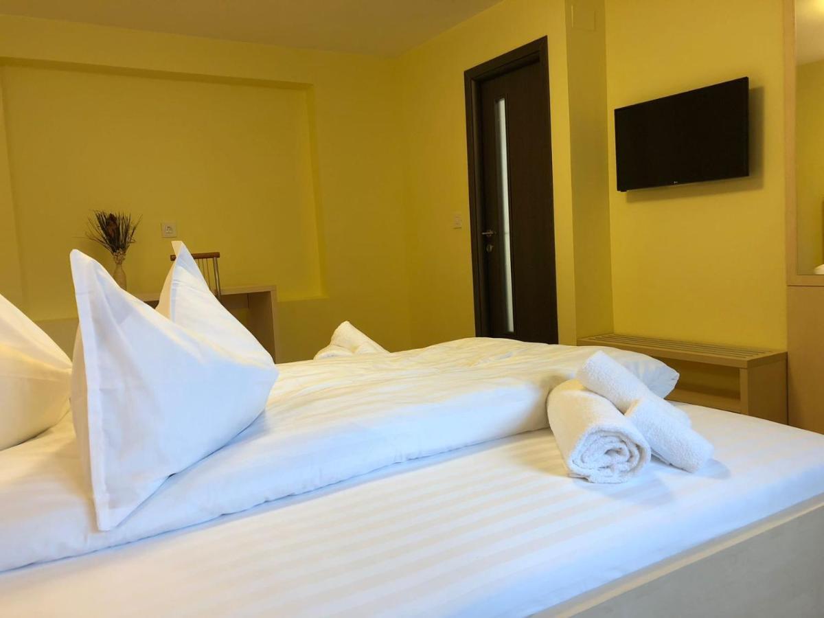 Vila Toscana ทิมิชัวรา ภายนอก รูปภาพ