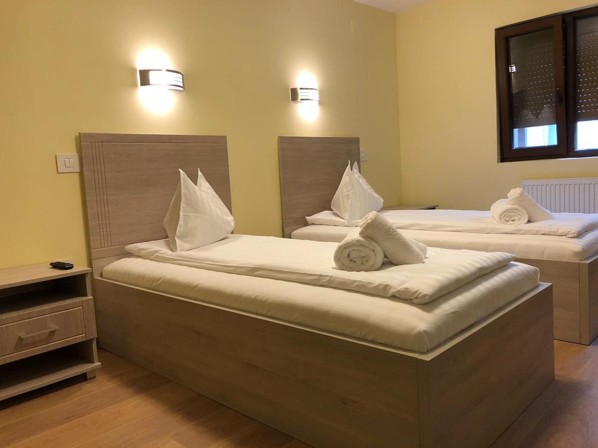 Vila Toscana ทิมิชัวรา ภายนอก รูปภาพ