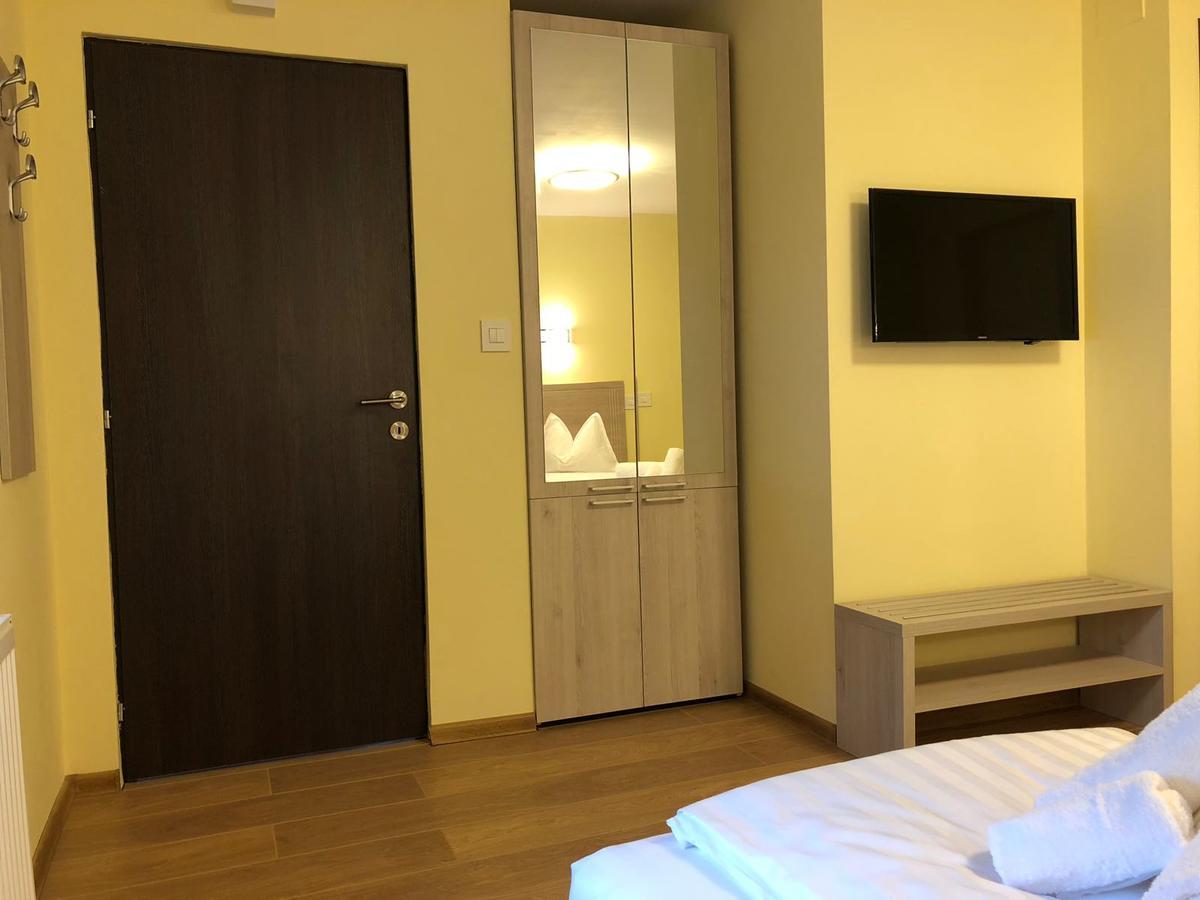 Vila Toscana ทิมิชัวรา ภายนอก รูปภาพ