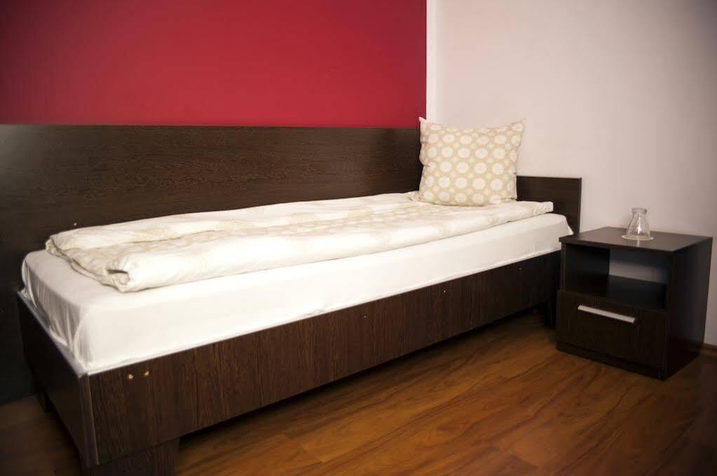 Vila Toscana ทิมิชัวรา ภายนอก รูปภาพ
